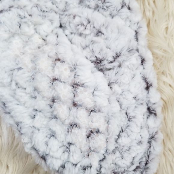 Super comfy socks size 9-11 NWT - Picture 7 of 7